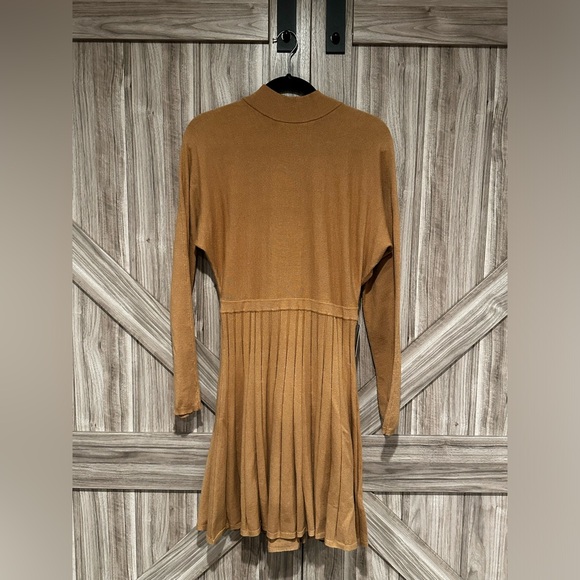 NWT Express Pleated Mock Neck Cutout Back Sweater Dress - Picture 6 of 12